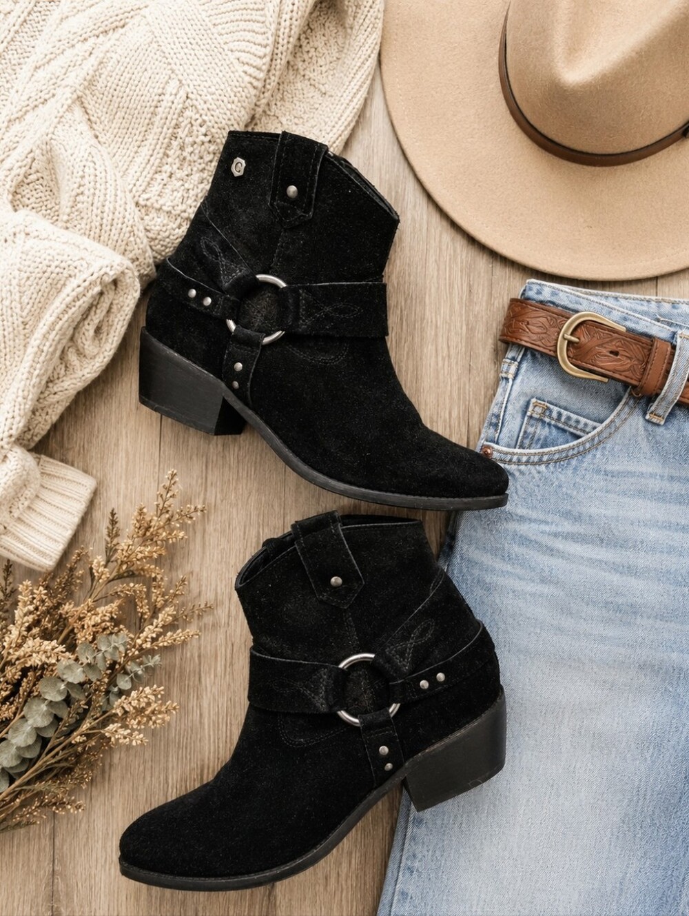 Black Suede Western Ankle Boots Harness Ring Studded Boho Size 8.5